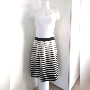 VIVIENNE TAM Black & White Horizontal Stripe Gradient Print Silk Skirt; Size 4
